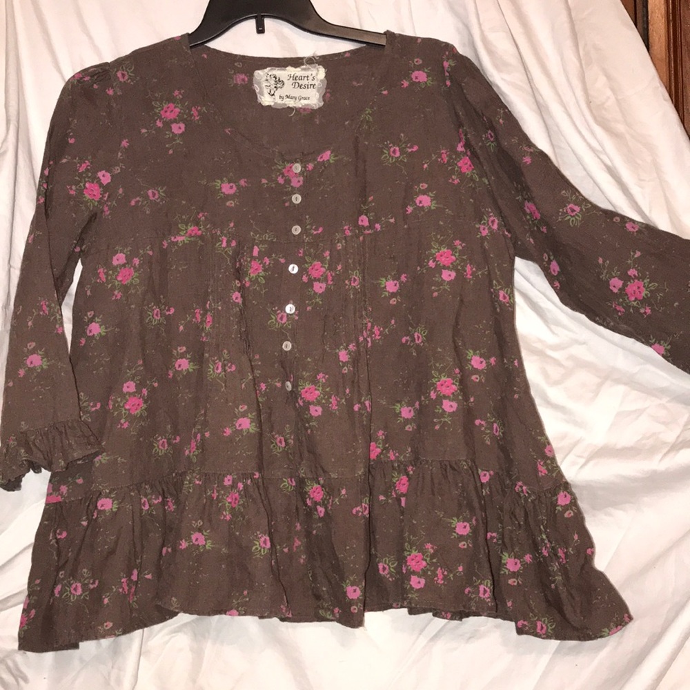 Hearts Desire by Mary Grace Chloe Top in Linen